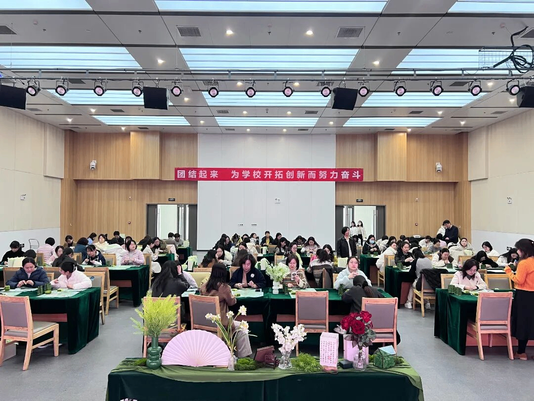 陕建职工大学与陕建技师学院工会联合举办&ldquo;三八&rdquo;国际妇女节螺钿手工体验活动